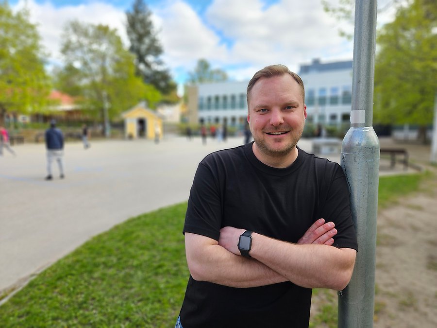 Beskriv bilden för någon som inte kan se. Informera om det relevanta och informationsbärande.